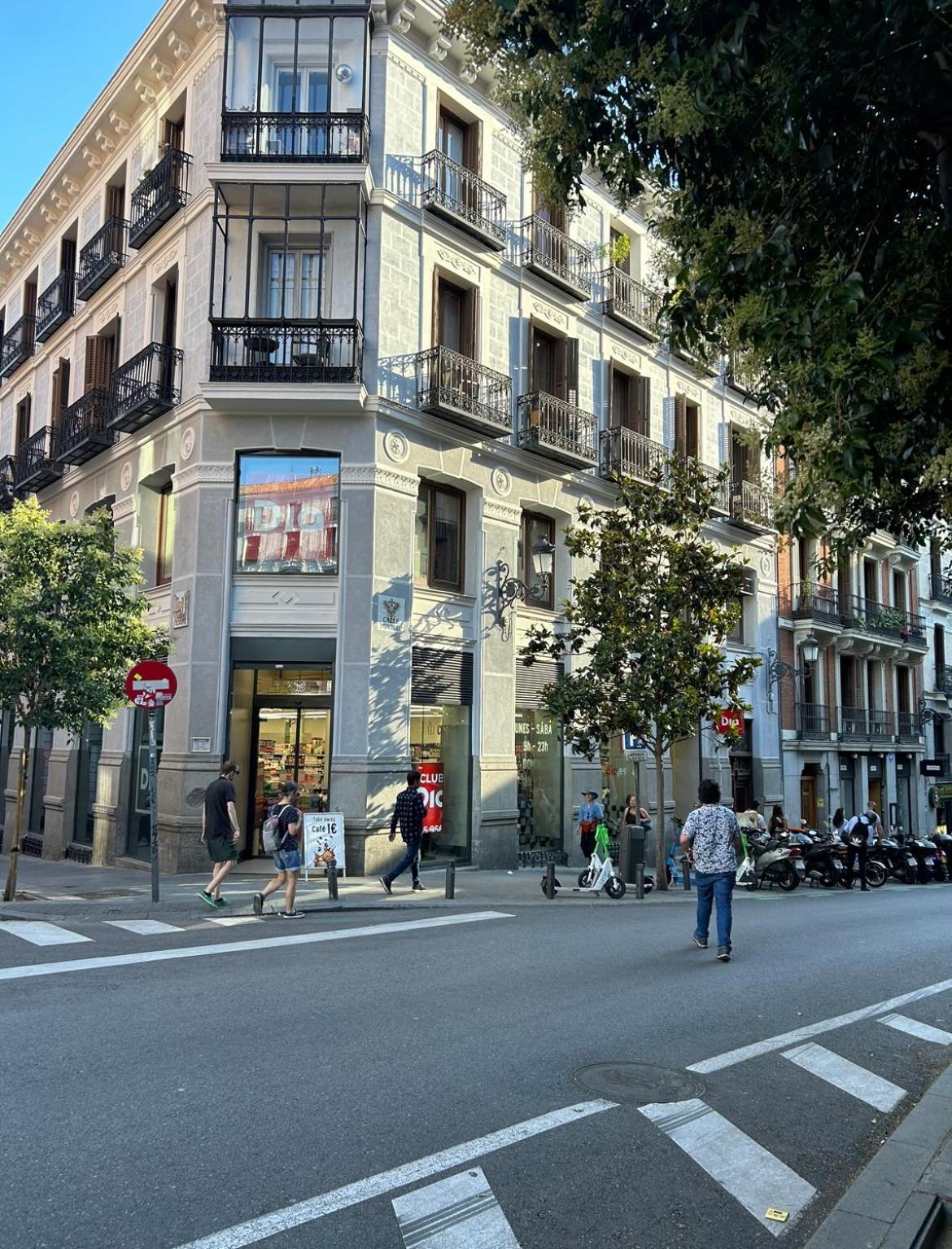 Room In Plaza Mayor Madri Exterior foto